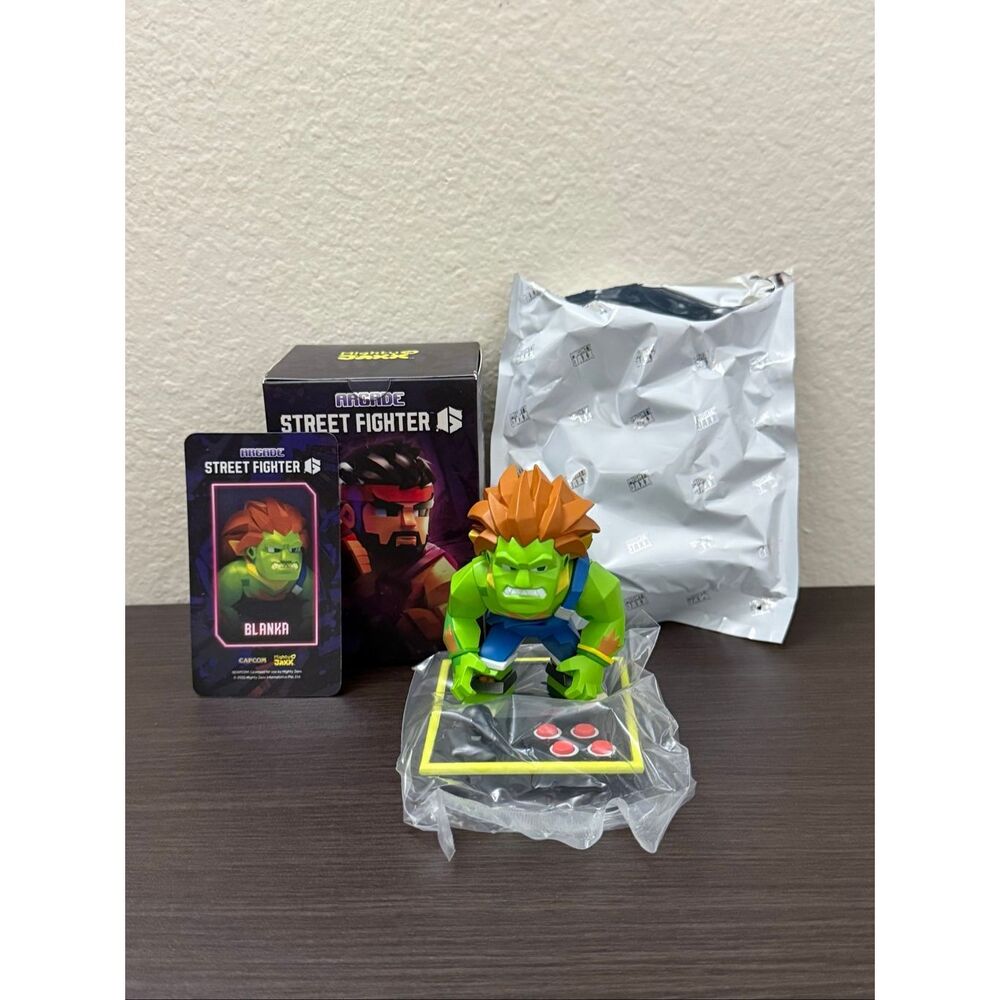 Mighty Jaxx Arcade Capcom Street Fighter Blind Box Figure - Blanka